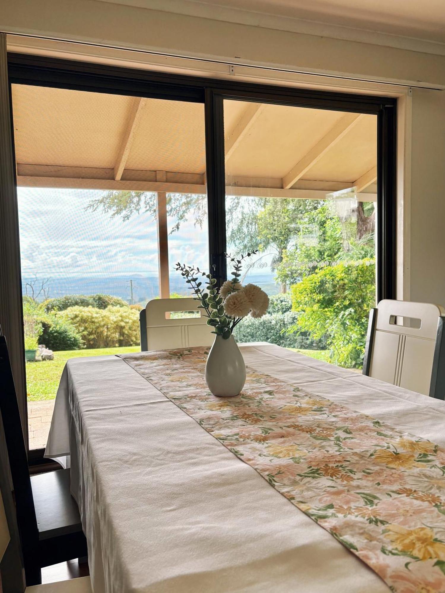 Maleny Terrace Cottages Екстер'єр фото